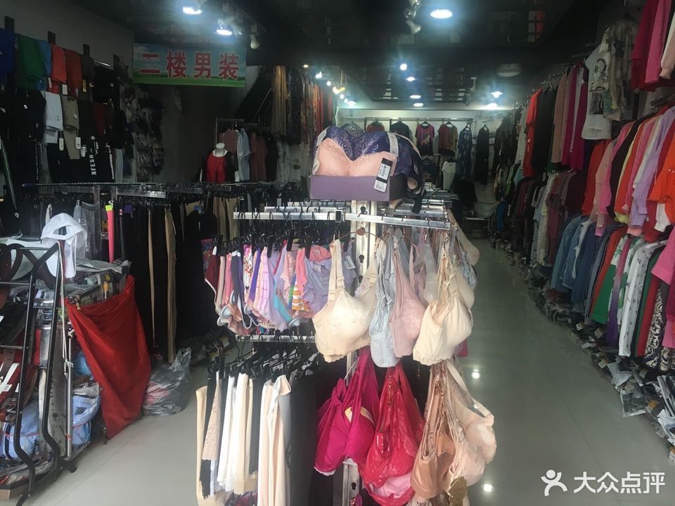 南油服装批发市场怎么识别真正的一手货源(工厂店)?